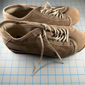 OP Ocean Pacific Men’s size 10 brown beige Suede Shoes